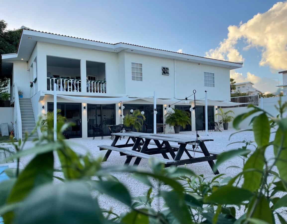 Indigo Apartments & Suites - 'Adults Only' Jan Thiel المظهر الخارجي الصورة